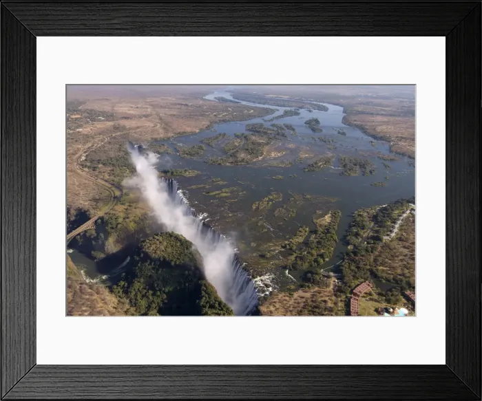 Framed Print : Victoria Falls, UNESCO World Heritage Site, Zambesi River, on the border of Zambia Framed Print : Victoria Falls, UNESCO World Heritage Site, Zambesi River, on the border of Zambia