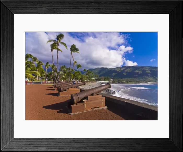 Framed Print : Old cannons at the port of St-Denis, La Reunion, Indian Ocean, Africa Framed Print : Old cannons at the port of St-Denis, La Reunion, Indian Ocean, Africa