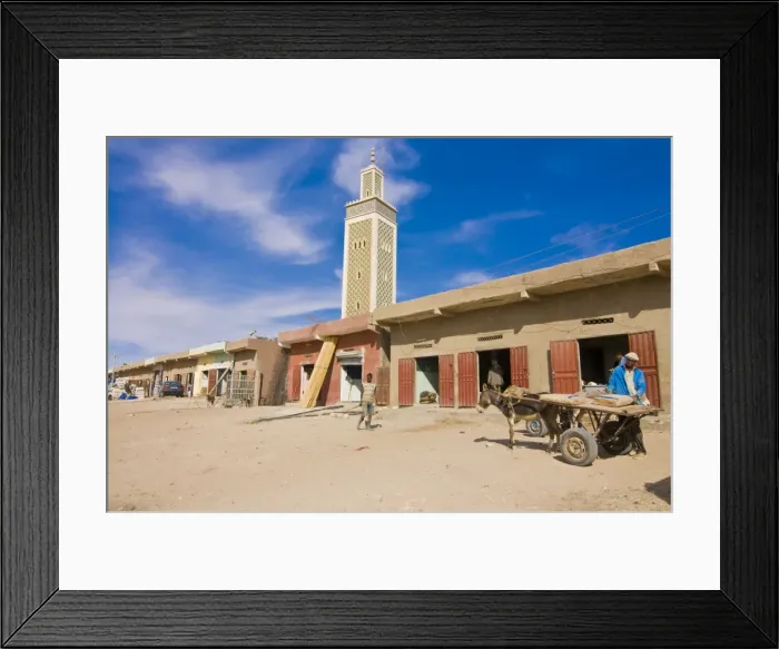 Framed Print : Market in front of the Moroccon Mosque, Nouakchott, Mauritania, Africa Framed Print : Market in front of the Moroccon Mosque, Nouakchott, Mauritania, Africa
