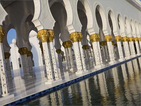 Gilded columns of Sheikh Zayed Bin Sultan Al Nahyan Mosque, Abu Dhabi, United Arab Emirates