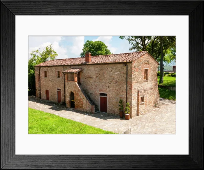 Framed Print : Farmhouse in Medici Fortress, Arezzo, Tuscany, Italy Framed Print : Farmhouse in Medici Fortress, Arezzo, Tuscany, Italy