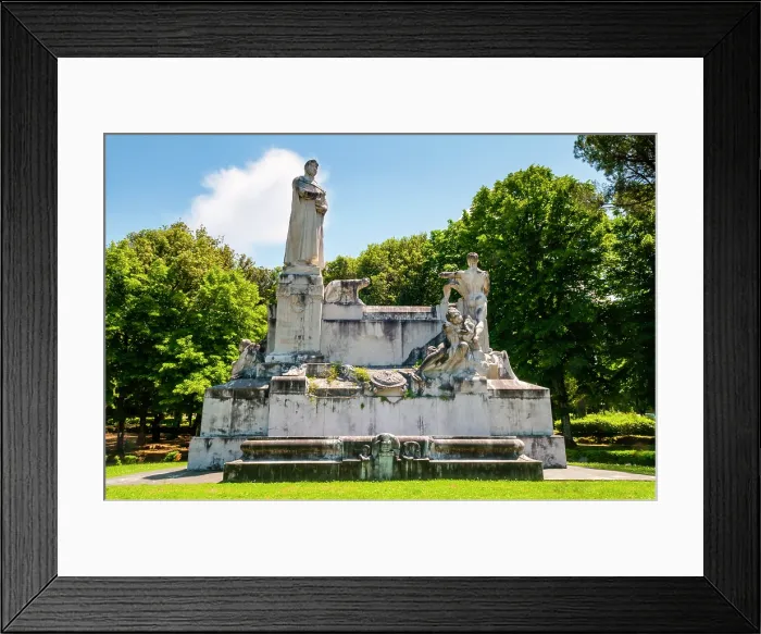 Framed Print : Monument to Francesco Petrarca, Il Prato Park, Arezzo, Tuscany, Italy Framed Print : Monument to Francesco Petrarca, Il Prato Park, Arezzo, Tuscany, Italy