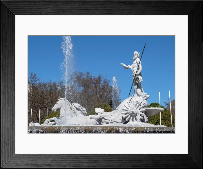 Framed Print : Fuente de Netuno, Neptune Fountain in the capital city of Madrid, Spain Framed Print : Fuente de Netuno, Neptune Fountain in the capital city of Madrid, Spain
