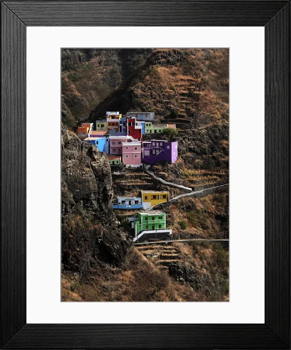 Framed Print : The extraordinary clifftop village of Fontainhas, northern Saint Anthony, Cape Verde Framed Print : The extraordinary clifftop village of Fontainhas, northern Saint Anthony, Cape Verde