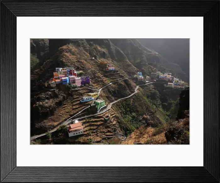 Framed Print : The extraordinary clifftop village of Fontainhas, northern Saint Anthony, Cape Verde Framed Print : The extraordinary clifftop village of Fontainhas, northern Saint Anthony, Cape Verde