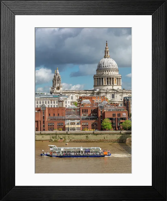 Framed Print : Millenium Bridge and St Paul's Cathedral, London, England Framed Print : Millenium Bridge and St Paul's Cathedral, London, England
