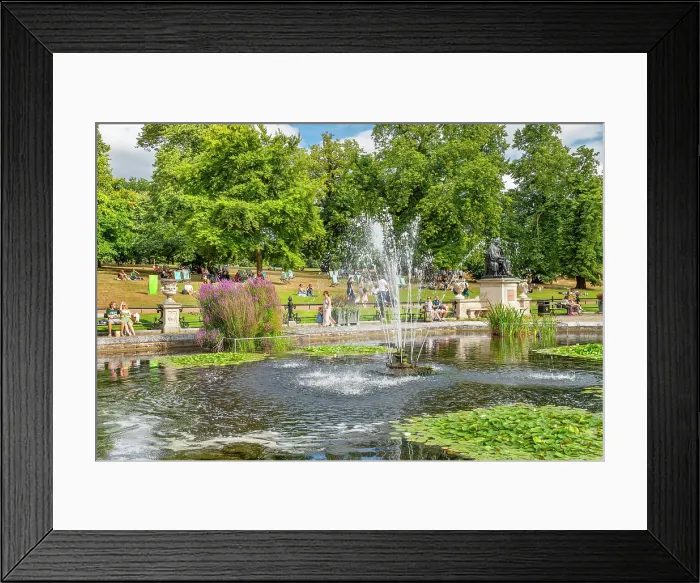Framed Print : Italian Gardens, Kensington Gardens, Kensington, London, England