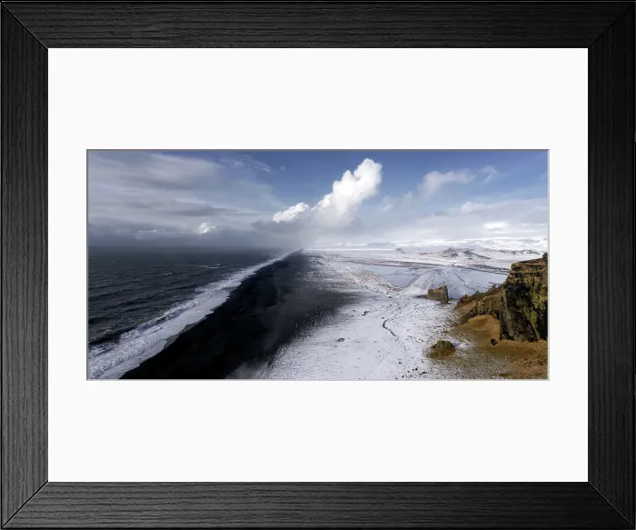 Framed Print : View from DyrhAllaey of the Endless Black Beach after snowfall, winter in Iceland, Europe Framed Print : View from DyrhAllaey of the Endless Black Beach after snowfall, winter in Iceland, Europe
