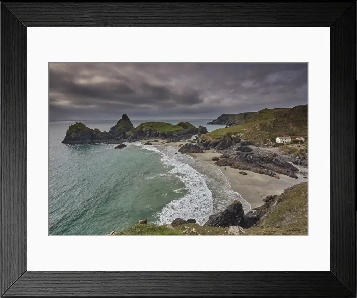 Framed Print : A view of Kynance Cove, near Lizard Point, Britain's most southerly point, Cornwall, Great Britain Framed Print : A view of Kynance Cove, near Lizard Point, Britain's most southerly point, Cornwall, Great Britain