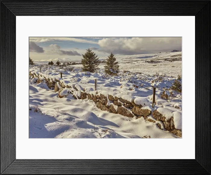 Framed Print : A snowy winter Dartmoor landscape, near Postbridge, Dartmoor National Park, Devon, Great Britain Framed Print : A snowy winter Dartmoor landscape, near Postbridge, Dartmoor National Park, Devon, Great Britain