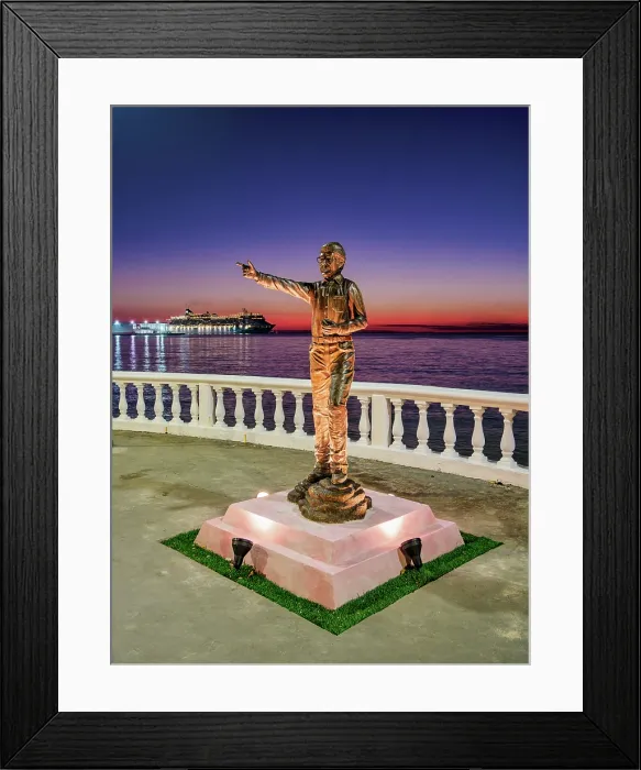 Framed Print : Sculpture at the waterfront of San Miguel de Cozumel, dusk, Cozumel Island, Quintana Roo State, Mexico Framed Print : Sculpture at the waterfront of San Miguel de Cozumel, dusk, Cozumel Island, Quintana Roo State, Mexico