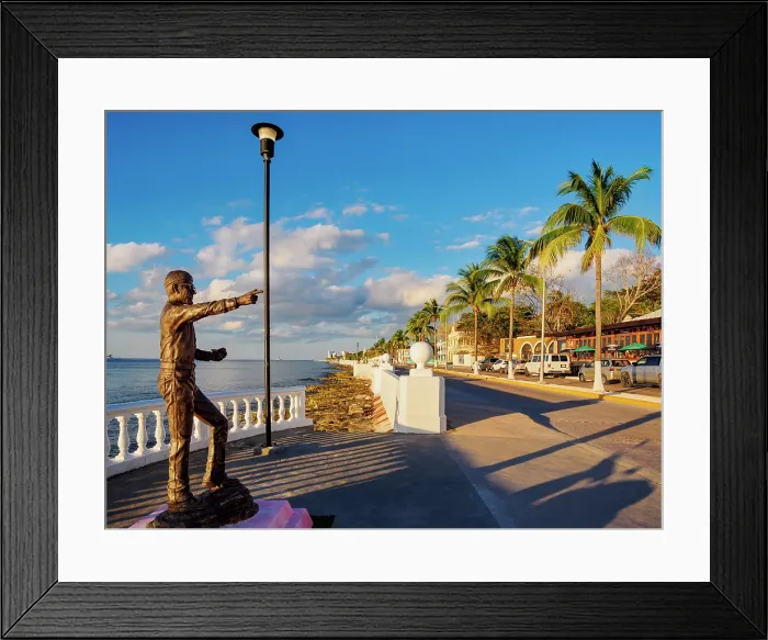 Framed Print : Sculpture at the waterfront of San Miguel de Cozumel, Cozumel Island, Quintana Roo State, Mexico Framed Print : Sculpture at the waterfront of San Miguel de Cozumel, Cozumel Island, Quintana Roo State, Mexico