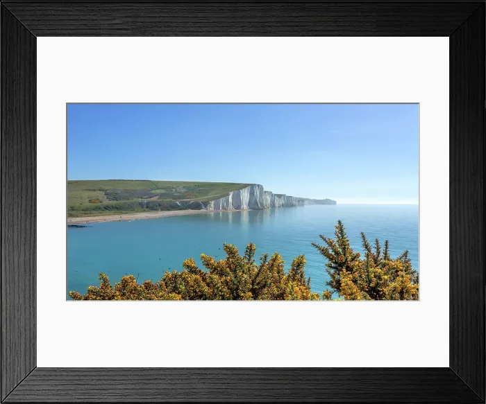 Framed Print : Cuckmere Haven in the South Downs National Park, East Sussex, England, UK, where the Cuckmere river flows into the English Channel Framed Print : Cuckmere Haven in the South Downs National Park, East Sussex, England, UK, where the Cuckmere river flows into the English Channel