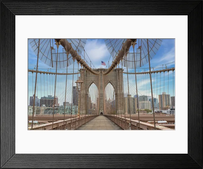 Framed Print : Brooklyn Bridge, New York City, spanning the East River between Manhattan and Brooklyn Framed Print : Brooklyn Bridge, New York City, spanning the East River between Manhattan and Brooklyn