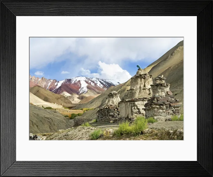 Framed Print : Chortens (stupa) at the ebtrance of the Rumbak valley, Hemis National Park, Ladakh region, state of Jammu and Kashmir, India, Asia Framed Print : Chortens (stupa) at the ebtrance of the Rumbak valley, Hemis National Park, Ladakh region, state of Jammu and Kashmir, India, Asia