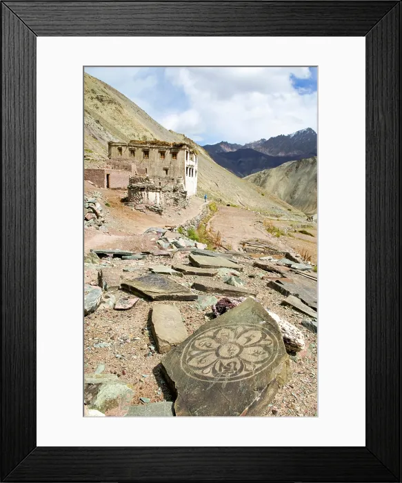 Framed Print : Isolated guesthouse, Yurutse valley, Hemis National Park, Ladakh region, state of Jammu and Kashmir, India, Asia Framed Print : Isolated guesthouse, Yurutse valley, Hemis National Park, Ladakh region, state of Jammu and Kashmir, India, Asia