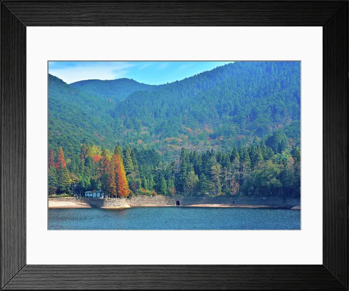 Framed Print : Lulin Lake in Lushan (Mount Lu), Jiujiang City, Jiangxi, China. Lushan is a UNESCO World Heritage site, it is one of China's most famous mountains known for its natural beauty Framed Print : Lulin Lake in Lushan (Mount Lu), Jiujiang City, Jiangxi, China. Lushan is a UNESCO World Heritage site, it is one of China's most famous mountains known for its natural beauty
