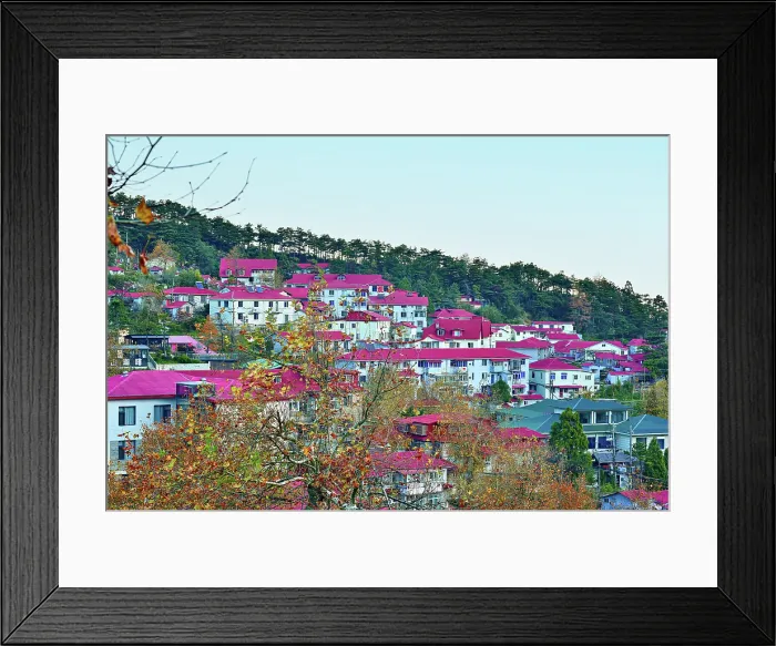 Framed Print : View of the town in Lushan (Mount Lu), UNESCO, Jiujiang City, Jiangxi, China Framed Print : View of the town in Lushan (Mount Lu), UNESCO, Jiujiang City, Jiangxi, China