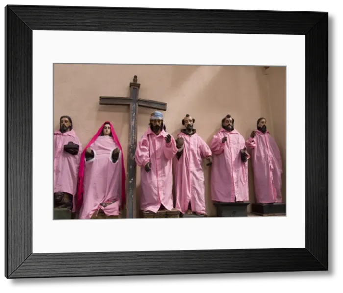 Framed Print : Statues of saints dressed in indigenous attire in the Catholic Church, dating from 1571 Framed Print : Statues of saints dressed in indigenous attire in the Catholic Church, dating from 1571