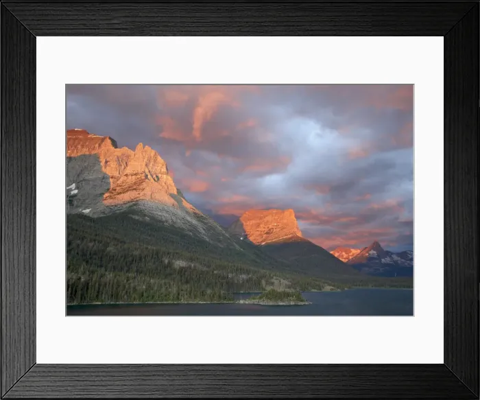 Framed Print : Coulds at dawn, St. Mary Lake, Glacier National Park, Montana, United States of America Framed Print : Coulds at dawn, St. Mary Lake, Glacier National Park, Montana, United States of America