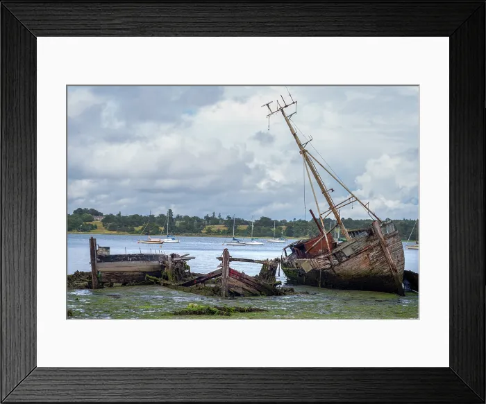 Framed Print : Wrecked boats by the waters edge at Pin Mill, near Ipswitch in the county of Suffolk, United Kingdom Framed Print : Wrecked boats by the waters edge at Pin Mill, near Ipswitch in the county of Suffolk, United Kingdom