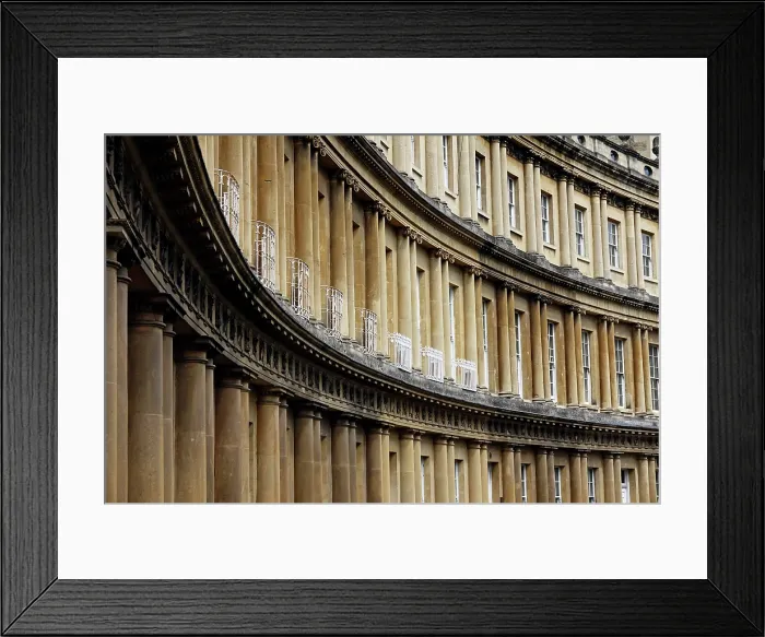 Framed Print : Fine architecture in the city of Bath, Somerset, United Kingdom Framed Print : Fine architecture in the city of Bath, Somerset, United Kingdom