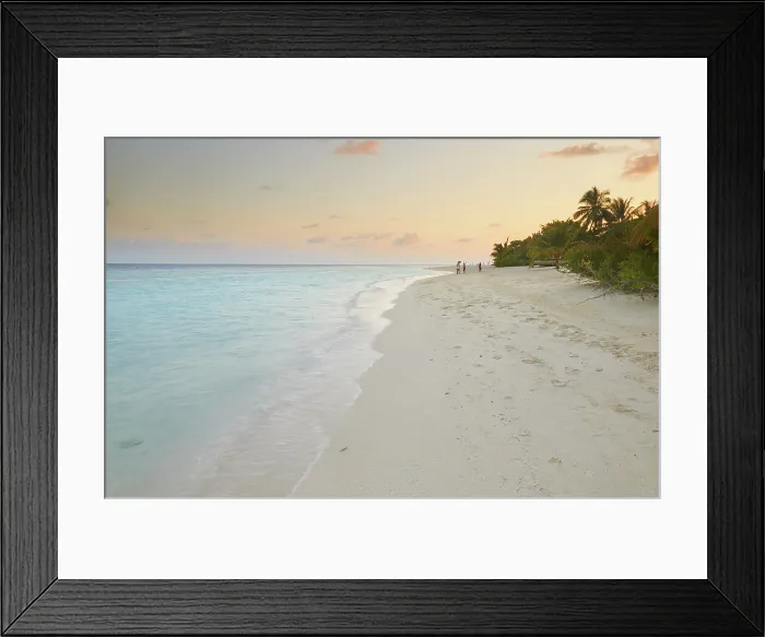 Framed Print : Dusk over the beach on Havodda Island, Gaafu Dhaalu atoll, Maldives Framed Print : Dusk over the beach on Havodda Island, Gaafu Dhaalu atoll, Maldives