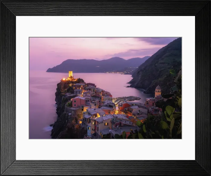 Framed Print : Vernazza at sunset, Cinque Terre, La Spezia province in Liguria region, Italy Framed Print : Vernazza at sunset, Cinque Terre, La Spezia province in Liguria region, Italy