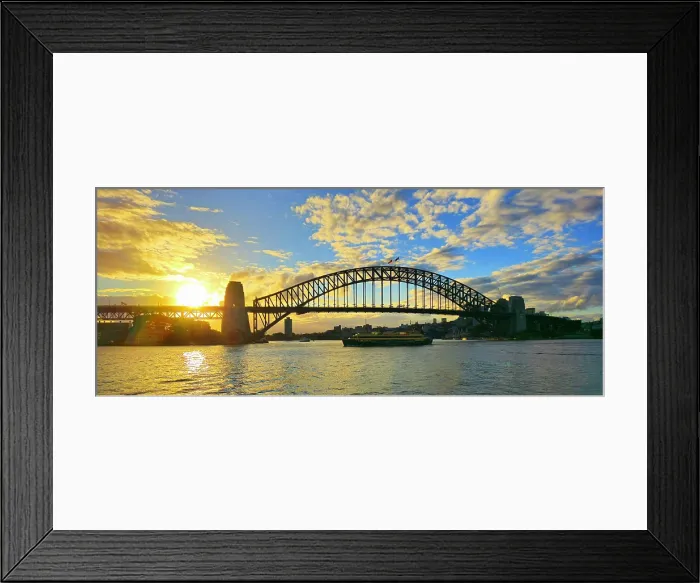 Framed Print : Sydney Harbour skyline at sunset, Sydney, Australia