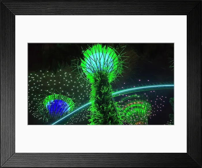 Framed Print : Gardens By The Bay light show, Singapore Framed Print : Gardens By The Bay light show, Singapore