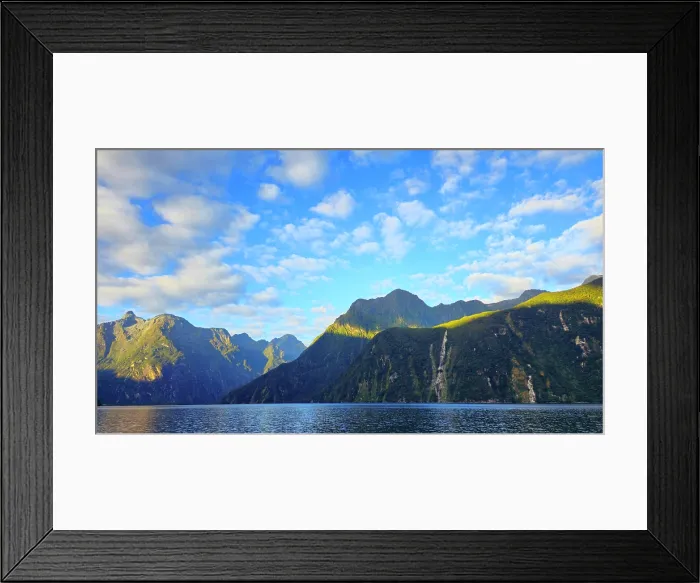 Framed Print : Milford Sound, South Island, New Zealand Framed Print : Milford Sound, South Island, New Zealand