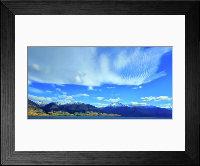 Framed Print : Lake Wanaka, South Island, New Zealand Framed Print : Lake Wanaka, South Island, New Zealand