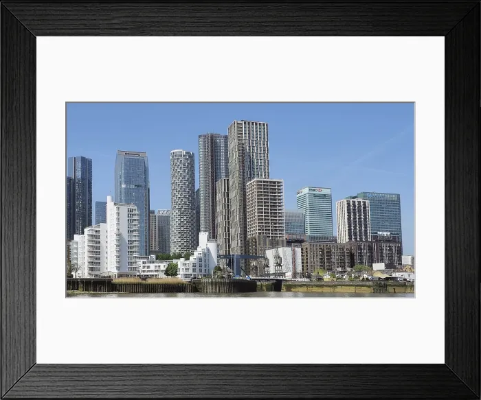 Framed Print : Canary Wharf Framed Print : Canary Wharf