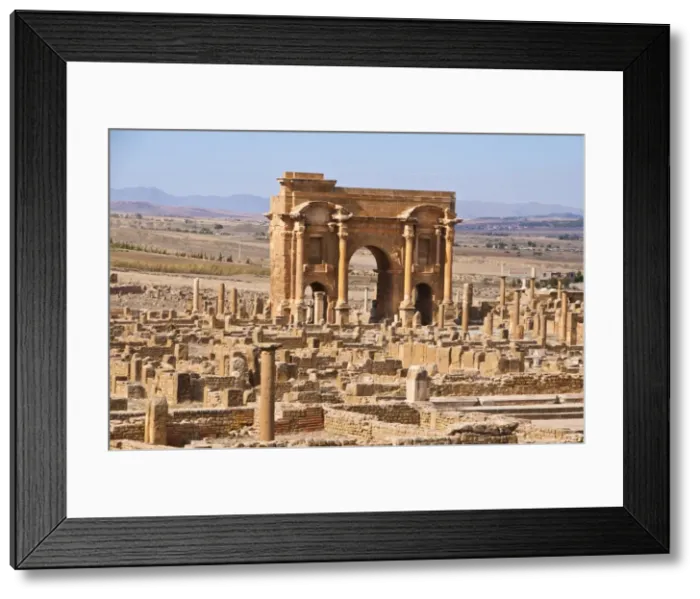 Framed Print : The Arch of Trajan in the Roman ruins, Timgad, UNESCO World Heritage Site Framed Print : The Arch of Trajan in the Roman ruins, Timgad, UNESCO World Heritage Site