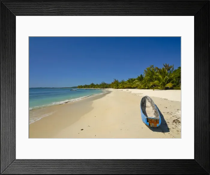 Framed Print : White sand beach at the Ile aux Nates (Nosy Nata), near Ile Sainte Marie Framed Print : White sand beach at the Ile aux Nates (Nosy Nata), near Ile Sainte Marie