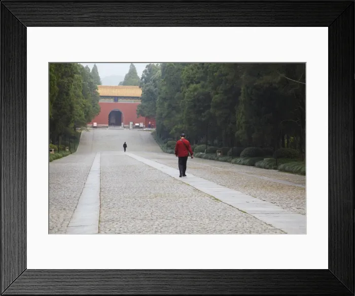 Framed Print : People walking towards gate of Ming Xiaoling, Ming dynasty tomb, UNESCO World Heritage Site Framed Print : People walking towards gate of Ming Xiaoling, Ming dynasty tomb, UNESCO World Heritage Site