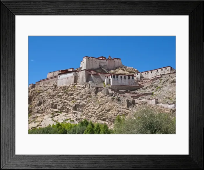 Framed Print : The dzong (fortress) of Gyantse, Tibet, China, Asia Framed Print : The dzong (fortress) of Gyantse, Tibet, China, Asia