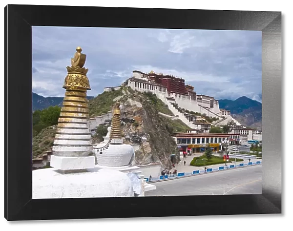The Potala Palace former chief residence of the Dalai Lama, UNESCO World Heritage Site