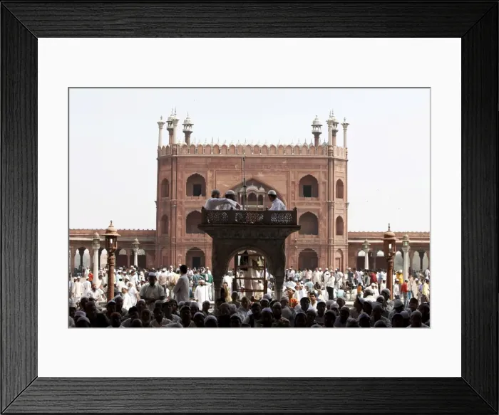 Framed Print : Friday prayers at Jamma Masjid (Delhi Great Mosque), Delhi, India, Asia Framed Print : Friday prayers at Jamma Masjid (Delhi Great Mosque), Delhi, India, Asia