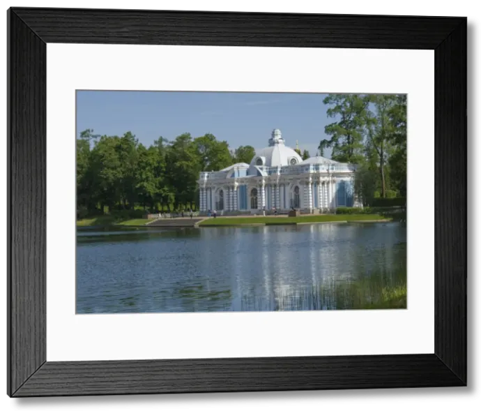 Framed Print : The Pavilion in the grounds of Catherines Palace, St. Petersburg, Russia, Europe Framed Print : The Pavilion in the grounds of Catherines Palace, St. Petersburg, Russia, Europe