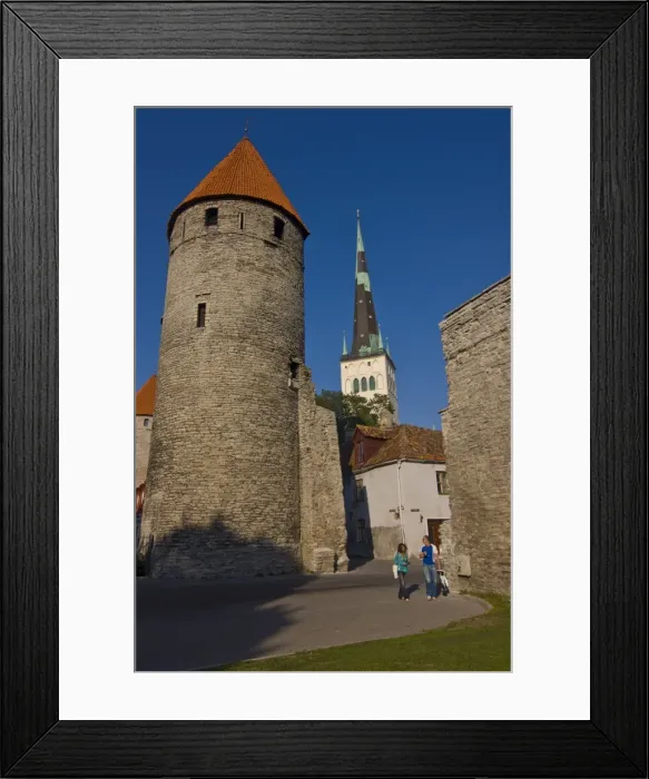 Framed Print : The old city walls of the old town of Tallinn, UNESCO World Heritage Site