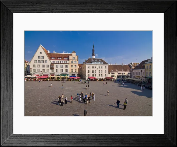 Framed Print : Raekoja Plats (Town Hall Square), Old Town of Tallinn, UNESCO World Heritage Site Framed Print : Raekoja Plats (Town Hall Square), Old Town of Tallinn, UNESCO World Heritage Site