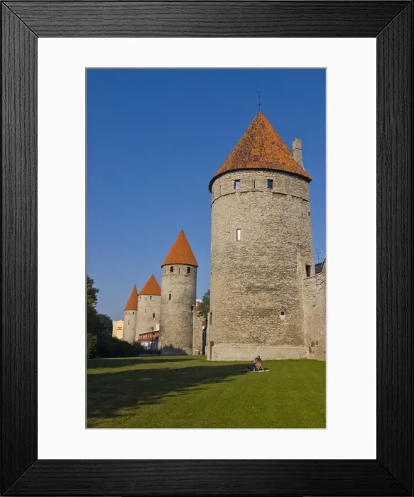 Framed Print : The old city walls of the Old Town of Tallinn, UNESCO World Heritage Site Framed Print : The old city walls of the Old Town of Tallinn, UNESCO World Heritage Site