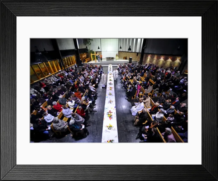 Framed Print : Maundy Thursday table in church, Paris, France, Europe Framed Print : Maundy Thursday table in church, Paris, France, Europe