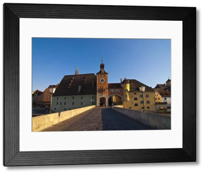 Framed Print : The famous stone bridge, Regensburg, Bavaria, Germany, Europe Framed Print : The famous stone bridge, Regensburg, Bavaria, Germany, Europe