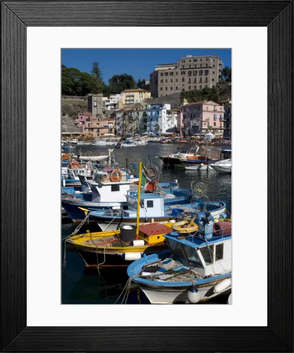 Framed Print : The Marina Piccola (small marina), Sorrento, UNESCO World Heritage Site Framed Print : The Marina Piccola (small marina), Sorrento, UNESCO World Heritage Site