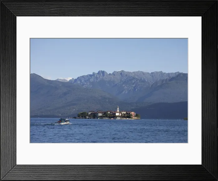 Framed Print : The Borromeo Islands, Stresa, Lake Maggiore, Italian Lakes, Piedmont, Italy, Europe