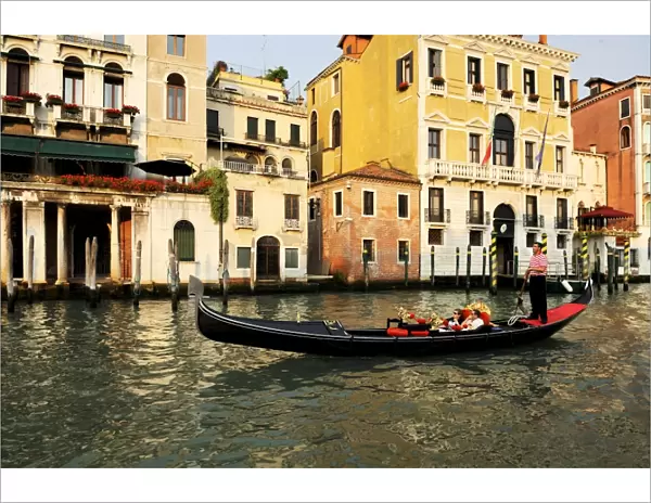 Gondola on the Grand Canal, Venice, UNESCO World Heritage Site, Veneto, Italy, Europe