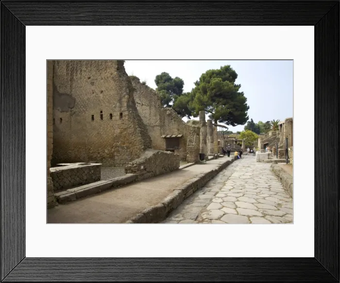 Framed Print : Cardo V, Herculaneum, UNESCO World Heritage Site, Campania, Italy, Europe Framed Print : Cardo V, Herculaneum, UNESCO World Heritage Site, Campania, Italy, Europe