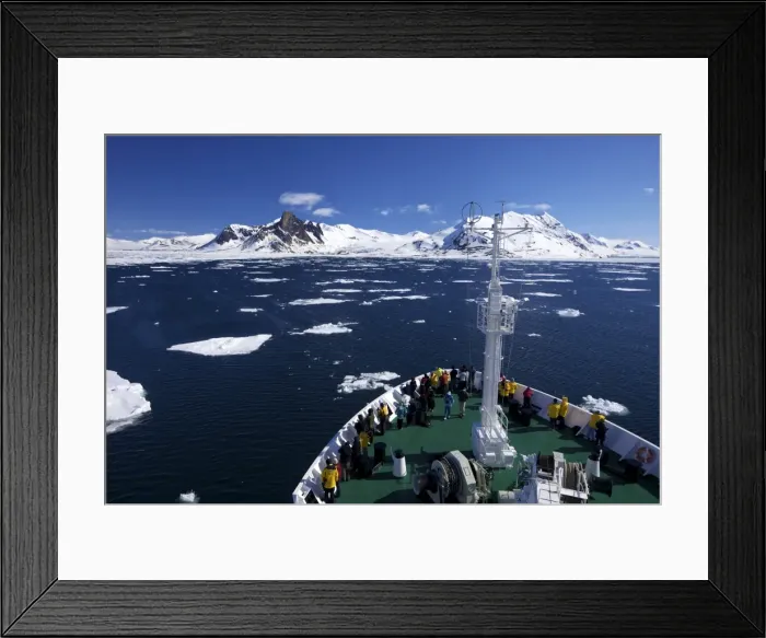 Framed Print : Expedition cruise vessel in Hornesund Fjord in summer sunshine, Spitzbergen Framed Print : Expedition cruise vessel in Hornesund Fjord in summer sunshine, Spitzbergen